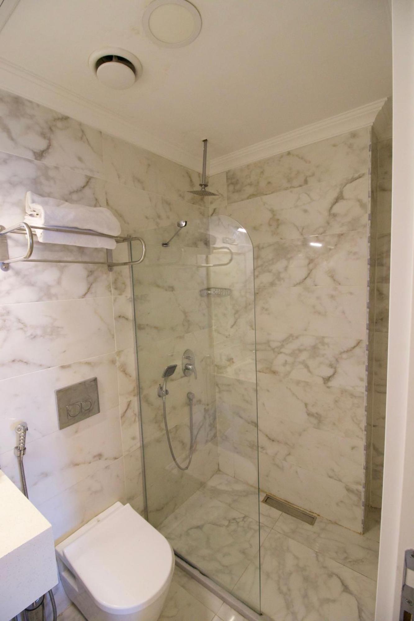 Olympos Garden Hotel Istanbul Ngoại thất bức ảnh
